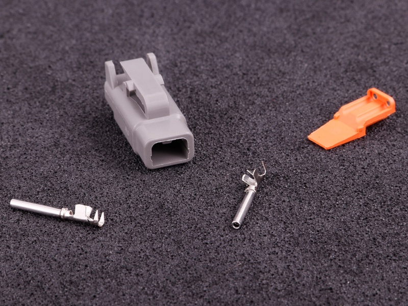 DTM 2 pins male connector