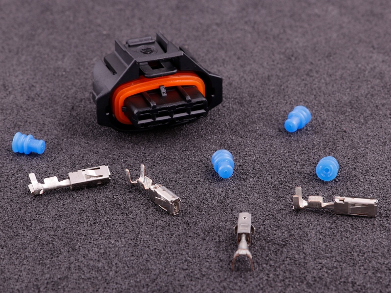 Connector 4 pins housing Bosch compact